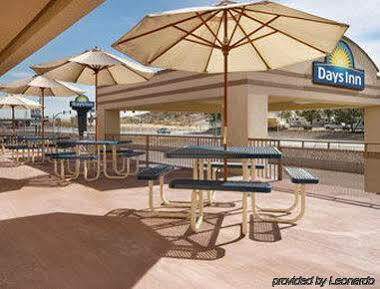 Days Inn By Wyndham Rock Springs Exterior photo