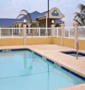 Days Inn By Wyndham Rock Springs Exterior photo